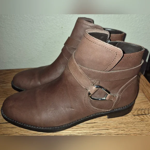 Ralph Lauren Brown Leather Hermione Ankle Boot, W/ Inside Zip Up - Picture 2 of 6